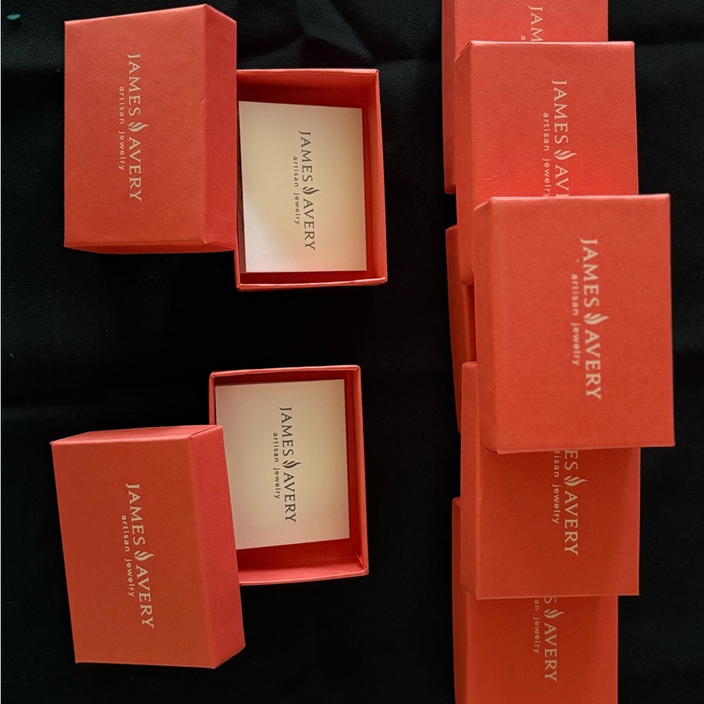 James Avery Vibrant Red Gift Boxes 8 - Picture 2 of 3